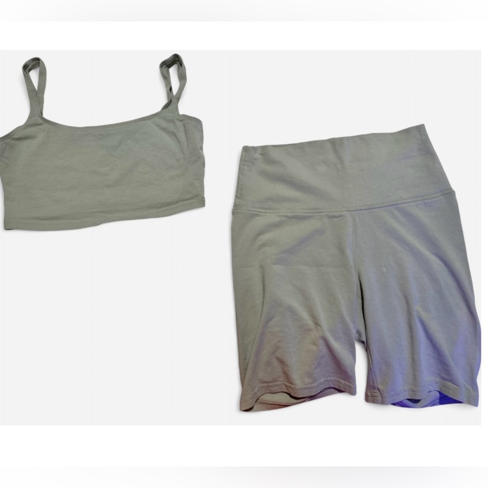 Aritzia TnaCHILL Set